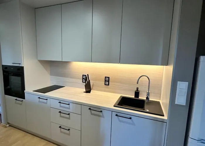 アパート Dekoratoria